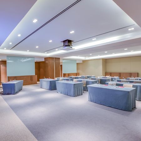 Hotel Crowne Plaza Belgrade By Ihg Esterno foto
