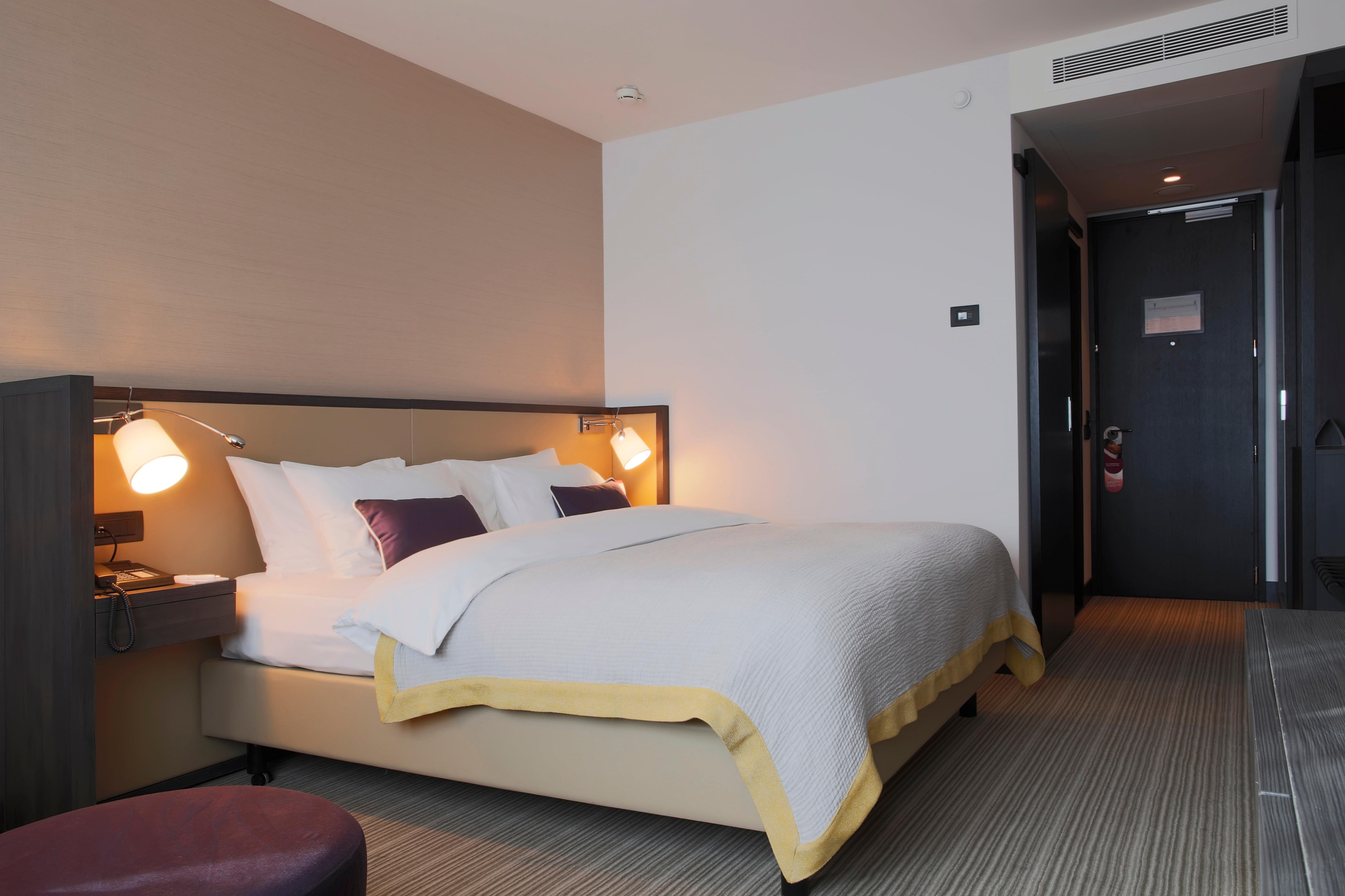 Hotel Crowne Plaza Belgrade By Ihg Esterno foto