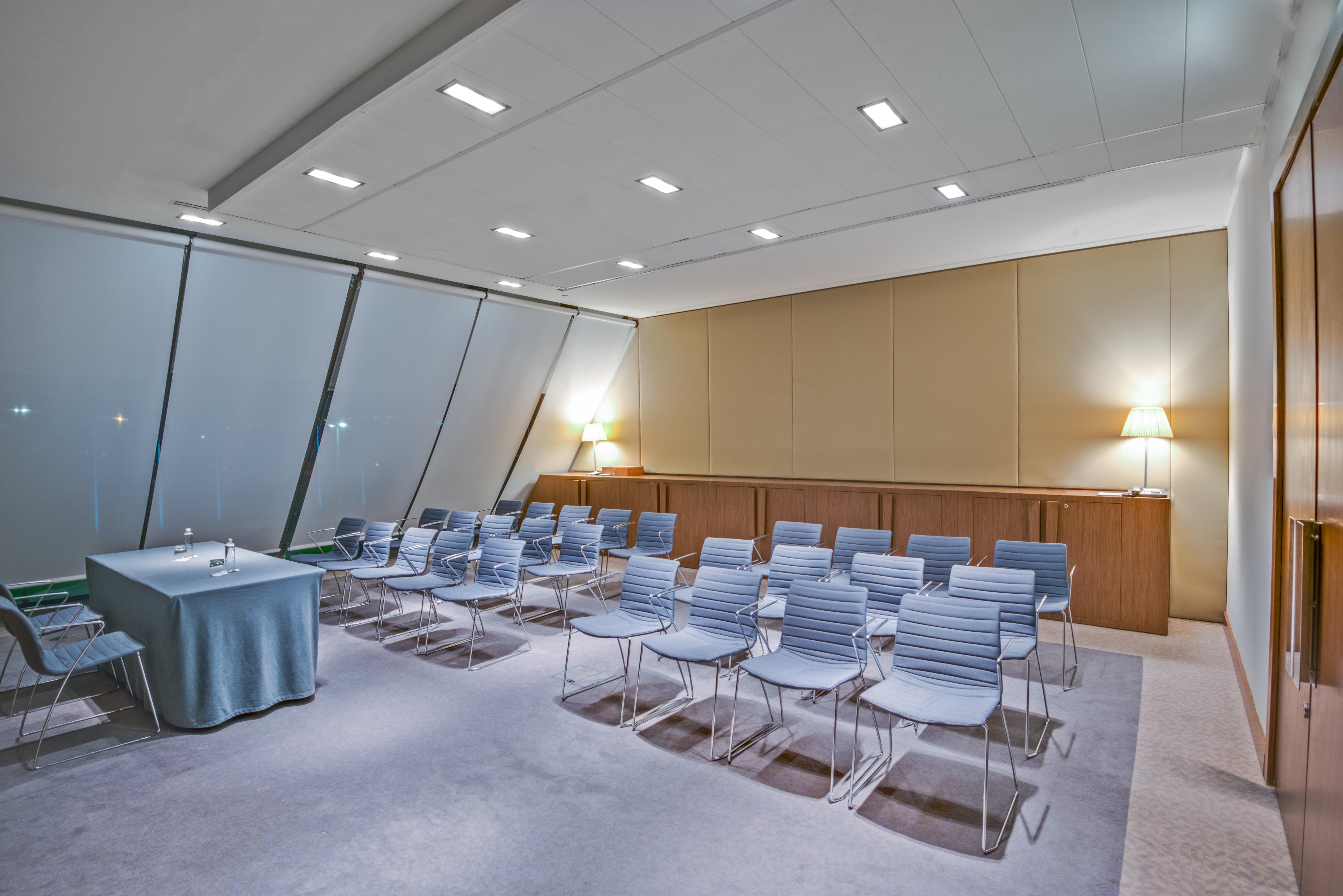 Hotel Crowne Plaza Belgrade By Ihg Esterno foto