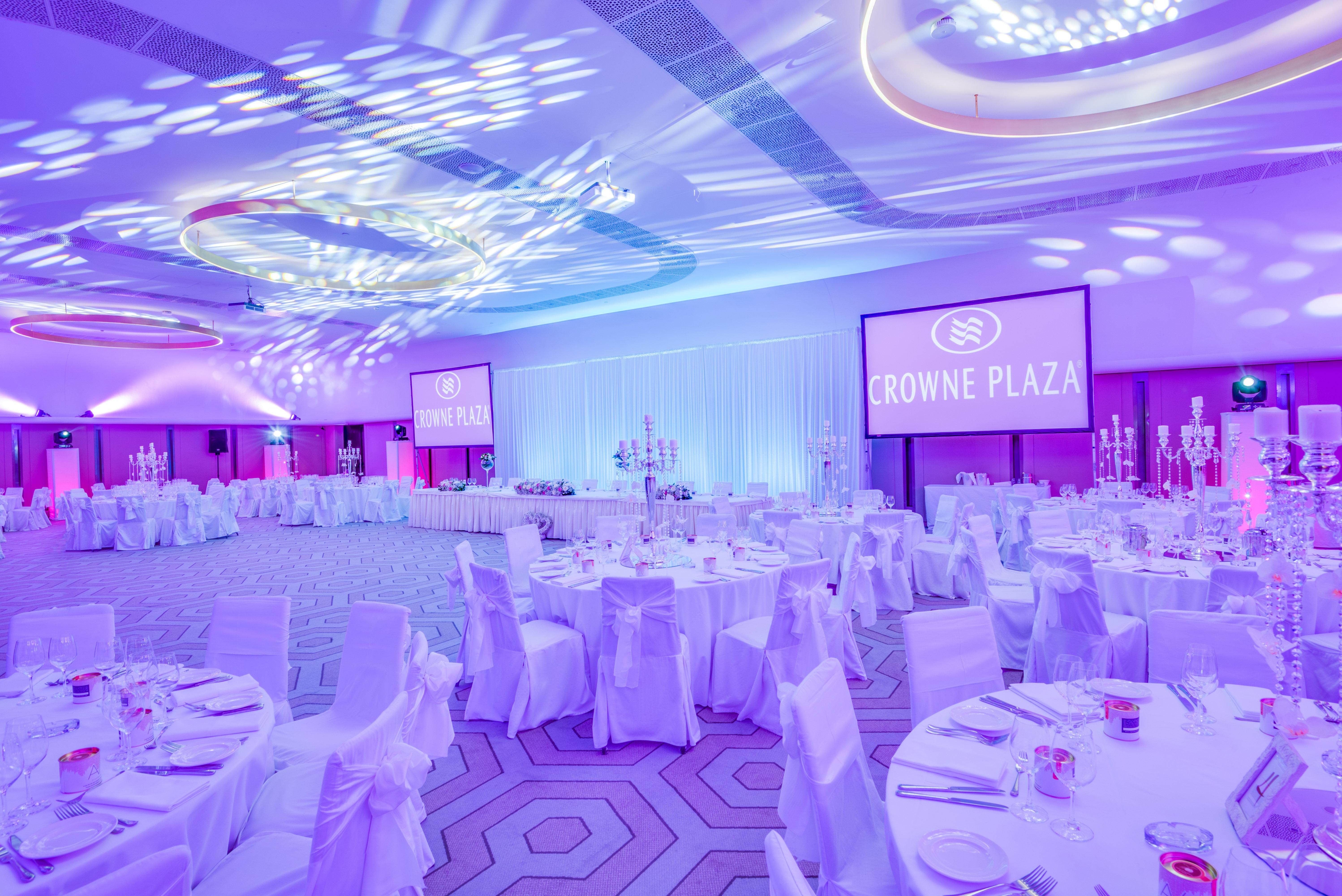 Hotel Crowne Plaza Belgrade By Ihg Esterno foto