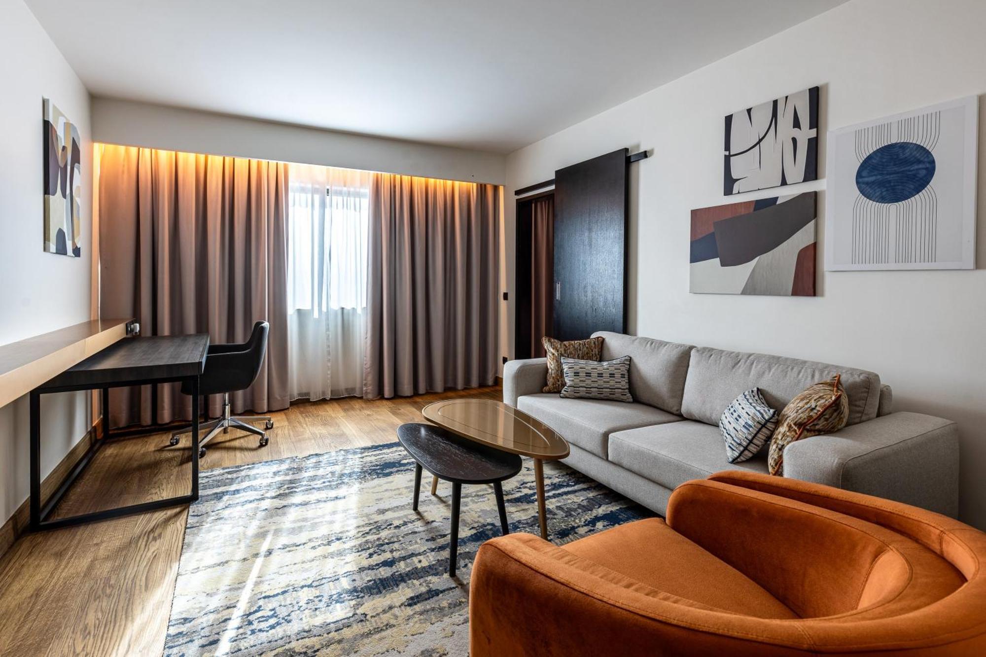 Hotel Crowne Plaza Belgrade By Ihg Esterno foto