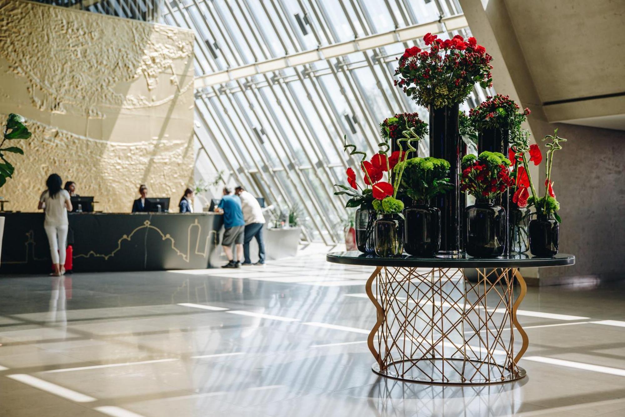 Hotel Crowne Plaza Belgrade By Ihg Esterno foto
