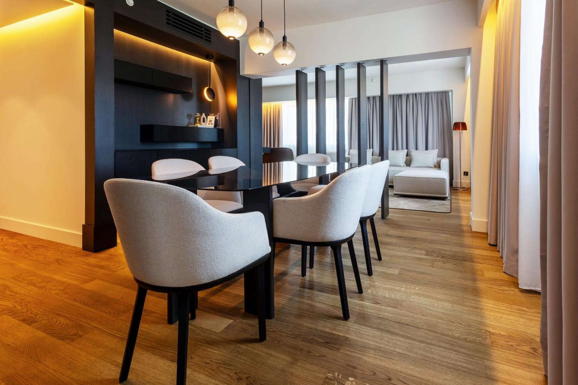 Hotel Crowne Plaza Belgrade By Ihg Esterno foto